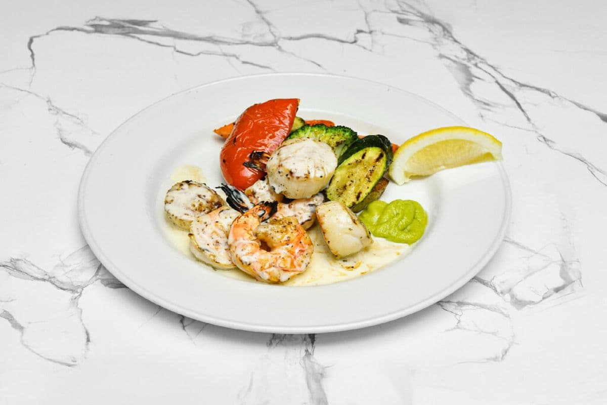 GRILLED JUMBO SHRIMP & SCALLOPS