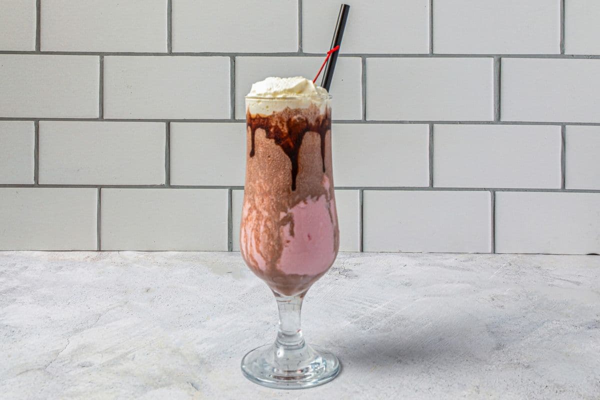 ICE CREAM MILKSHAKES