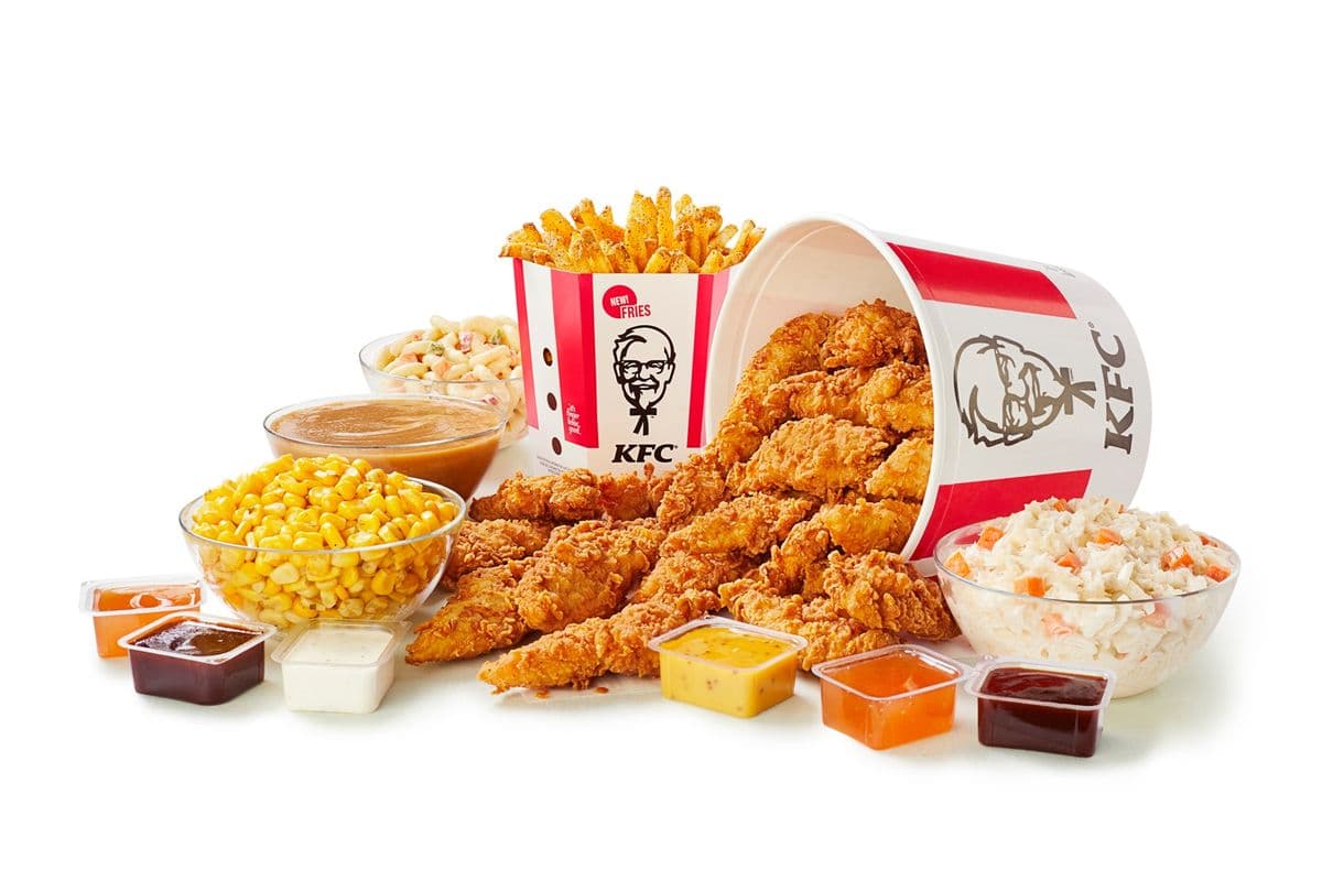 18-Piece Tenders Bucket and 5 Large Sides