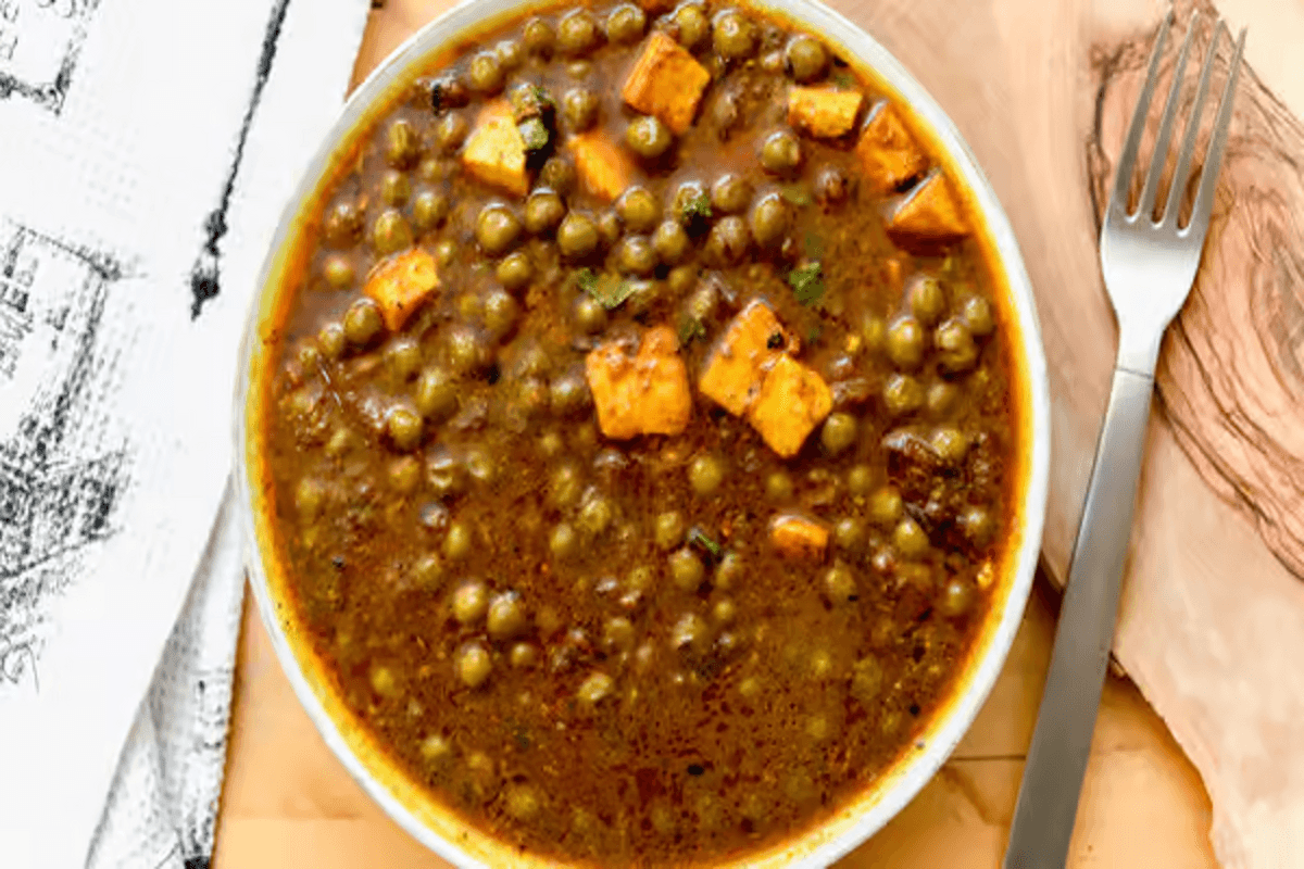 Mater Paneer