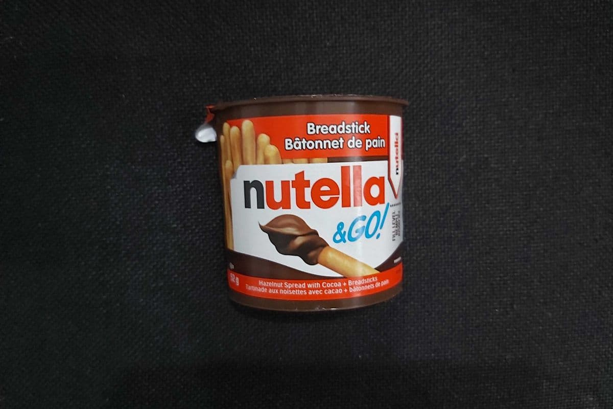 < collations / snacks > Nutella Bâtonnet de pain / breadstick 52g