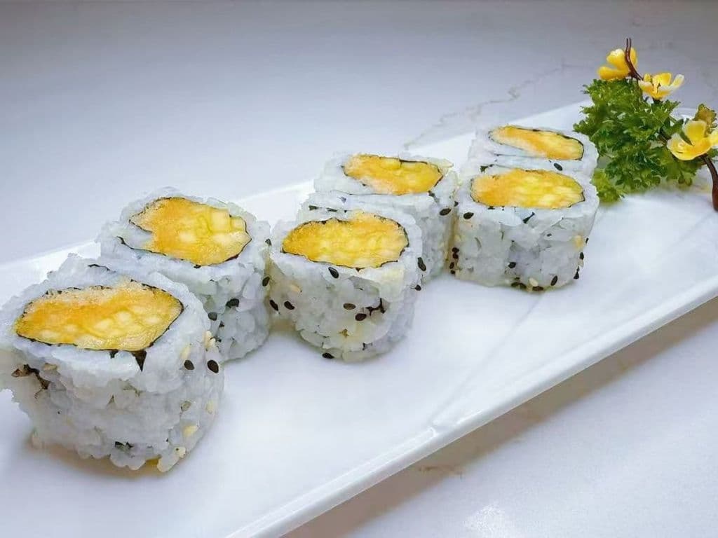 Crispy Mango Roll(6 pcs)