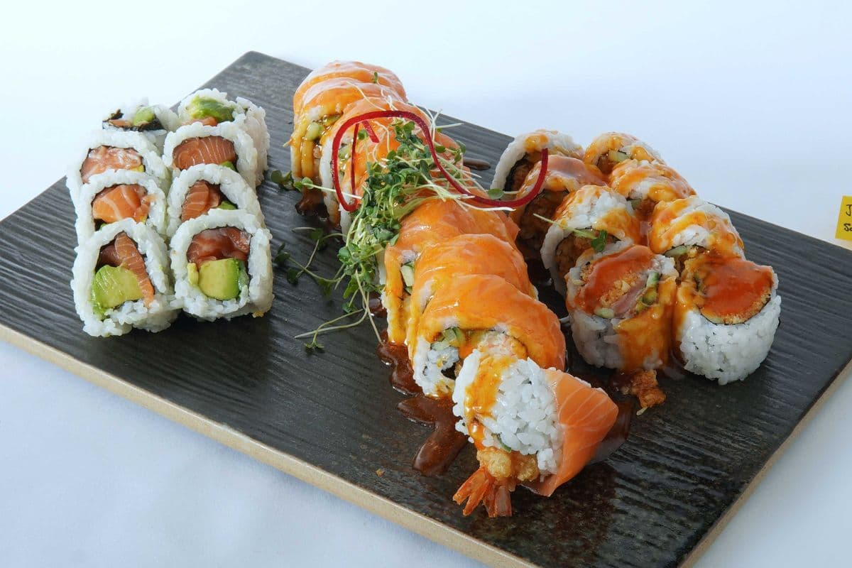 SALMON MAKI set