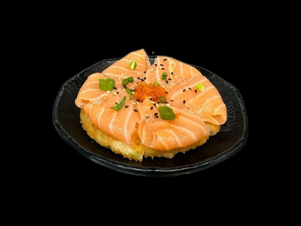 Salmon Pizza (6 pcs)