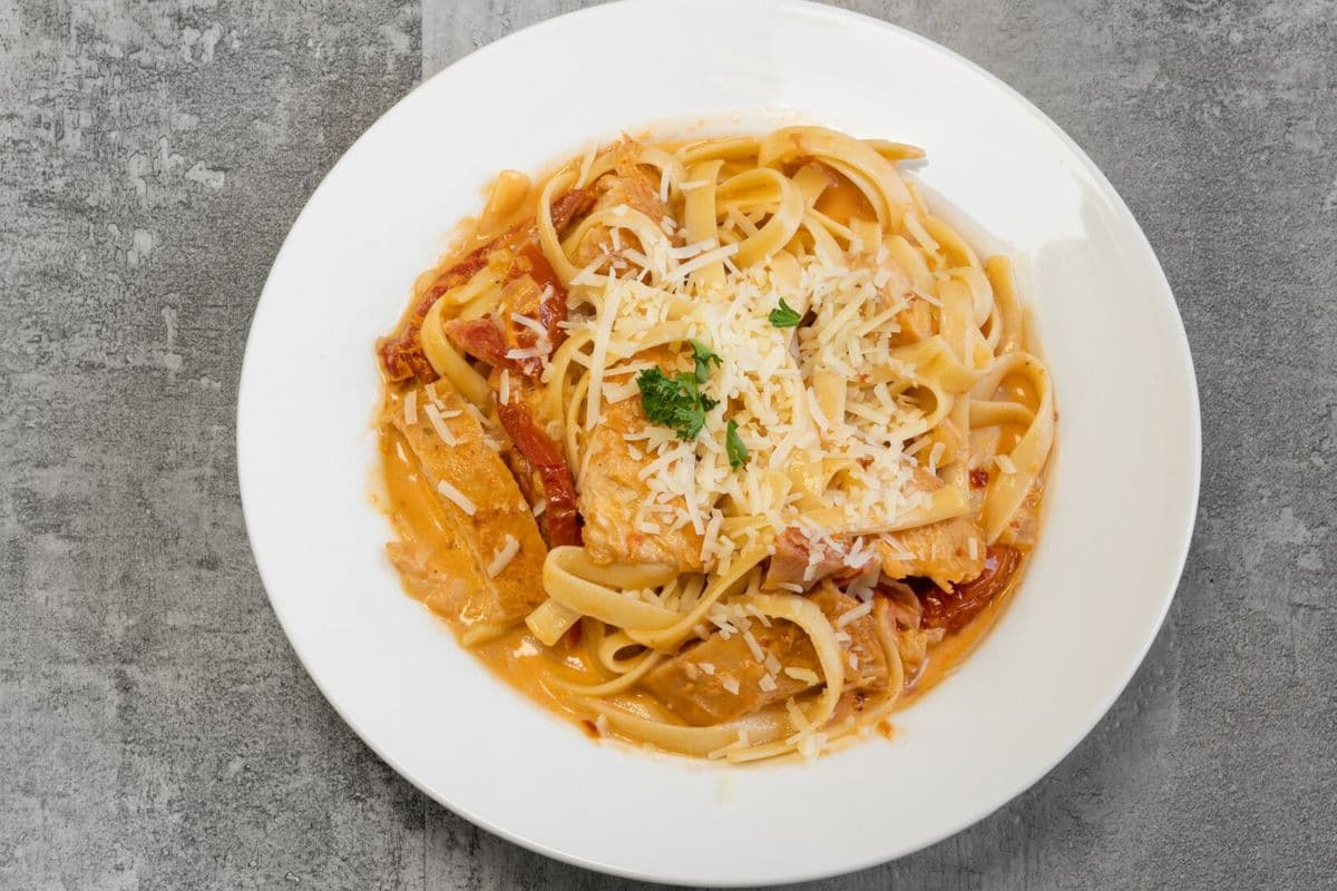 Chicken Fettuccine Alfredo