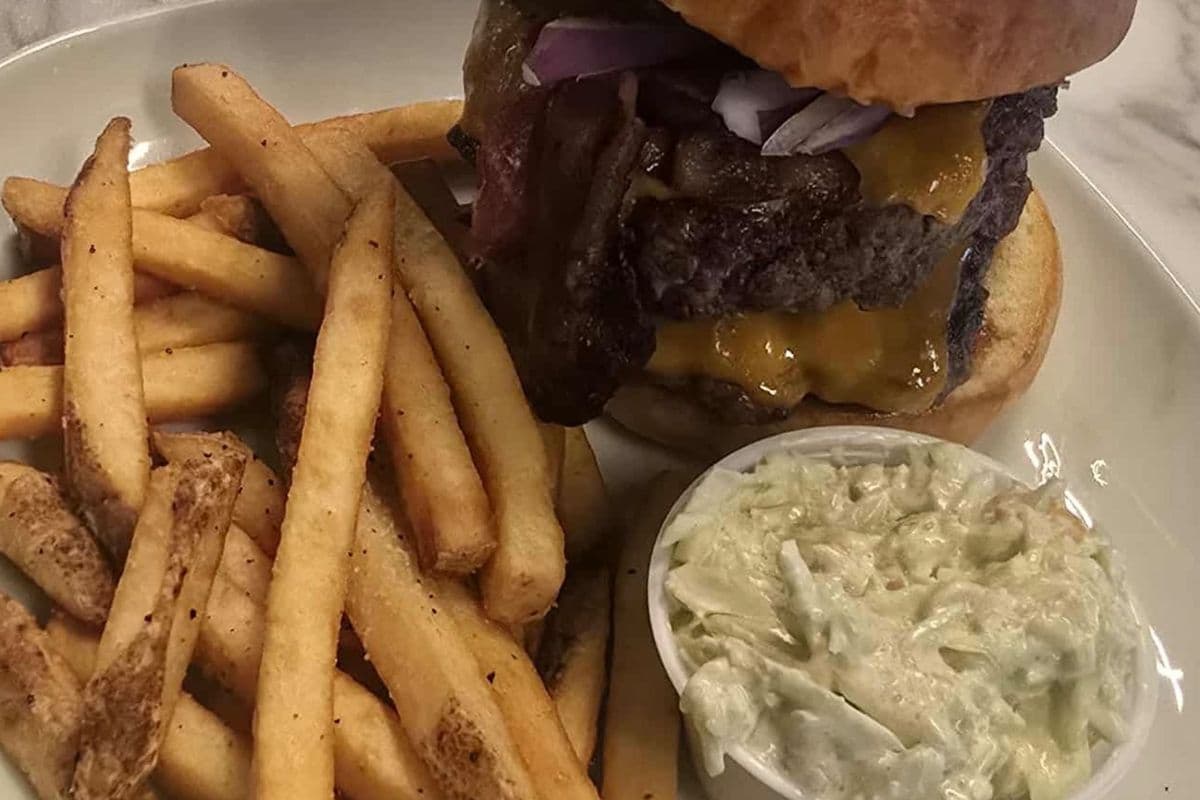 1lb BnC Chuck Burger