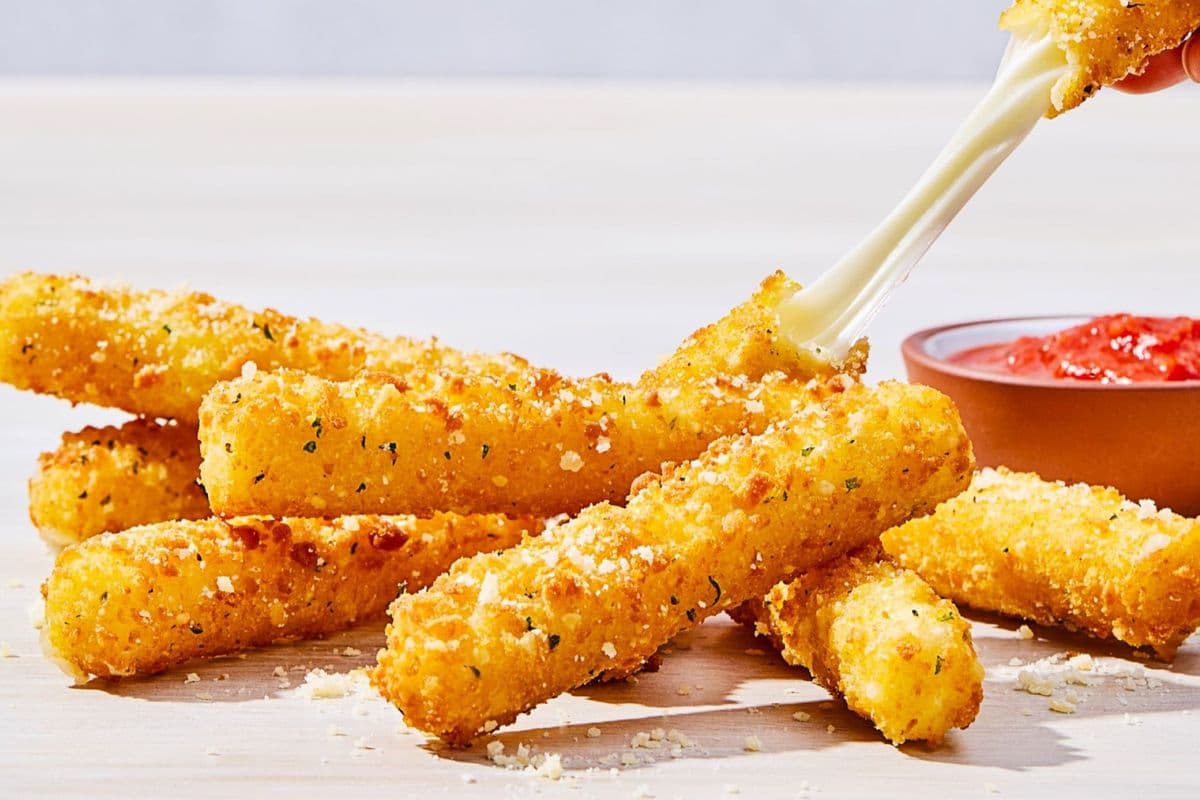 Mozzarella Cheesesticks