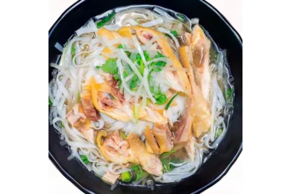 P17.Free Range Chopped Chicken Pho-緊雞 Pho-Phở Gà Chặt