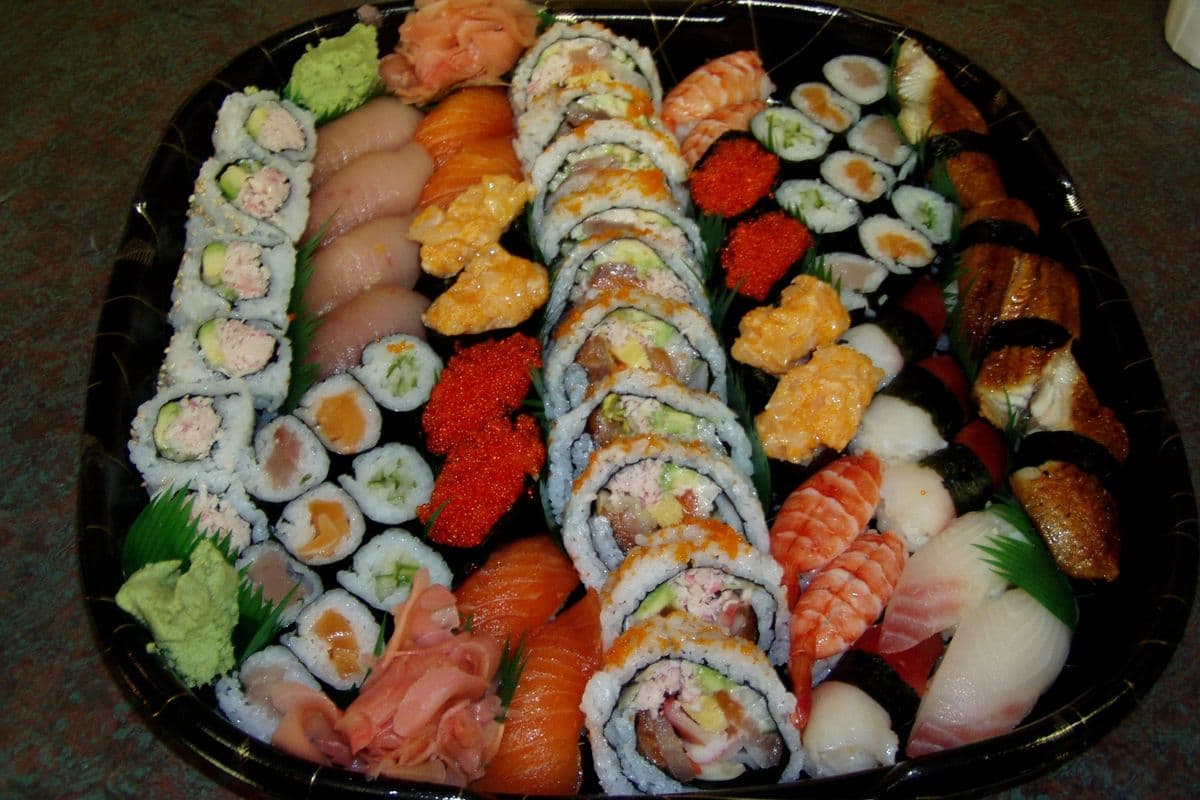 Party Tray D (67 pcs) (For 4 People) (4 People)