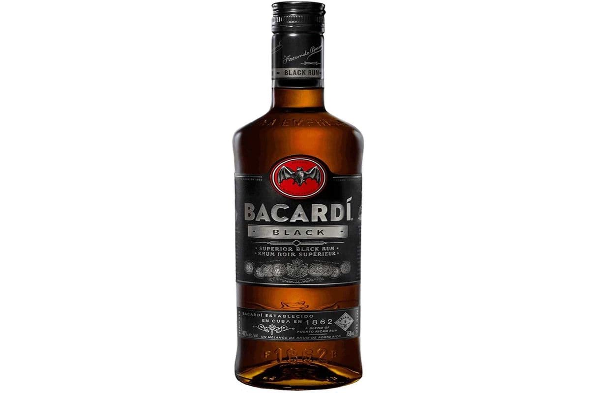 Bacardi Black 750 ML (1 x 750 ml)