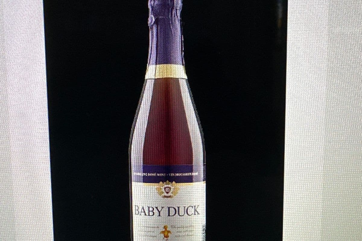 Andres Baby Duck Sparkling Wine (1 x 1.14L)