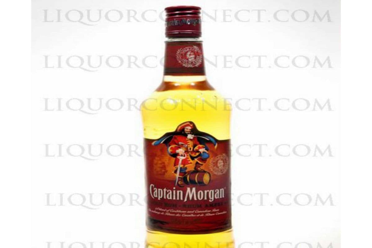 Captain Morgan Gold (750 ml Bottle) (1 x 750 ML)