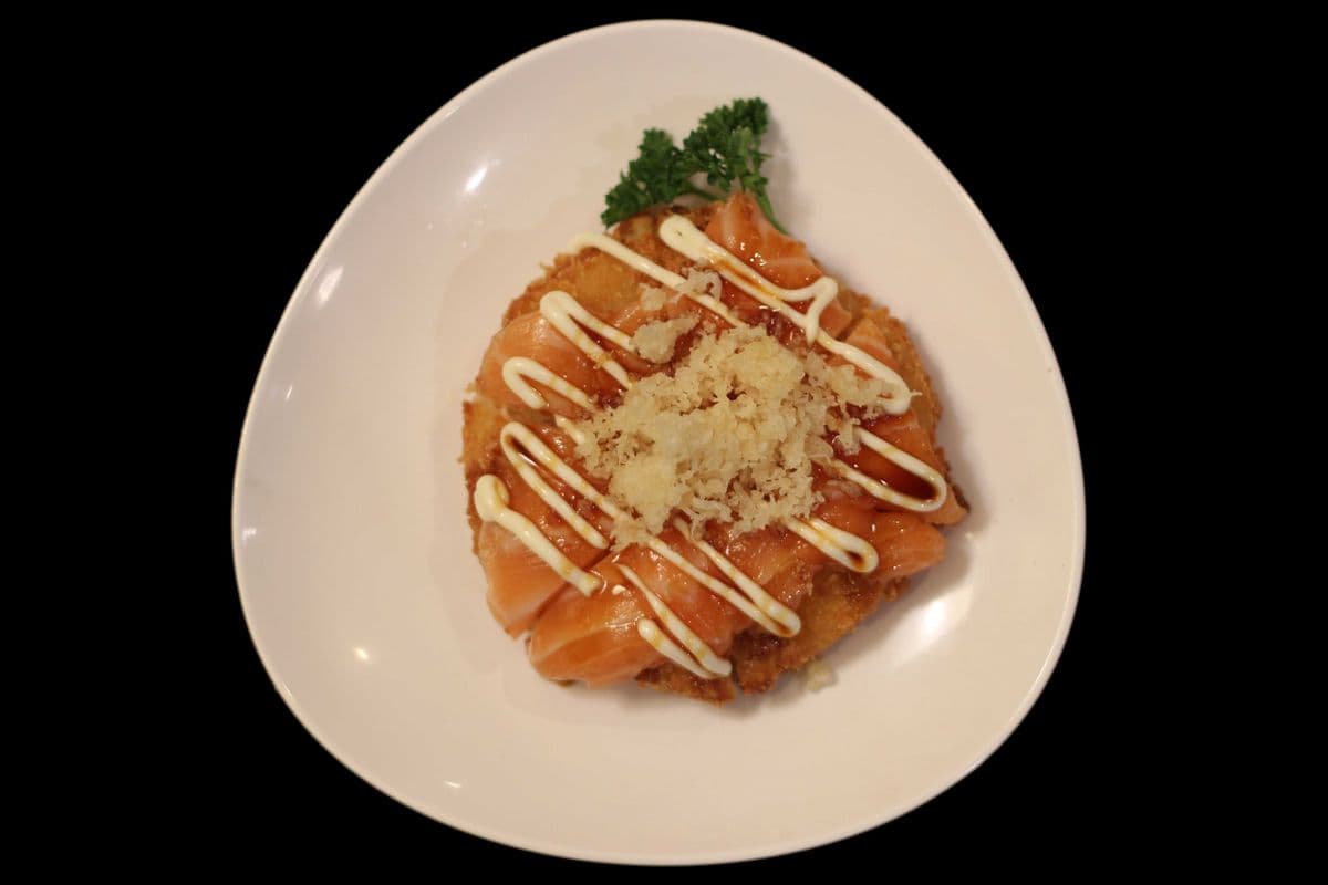 21. Sushi Jet Pizza (8 pcs)