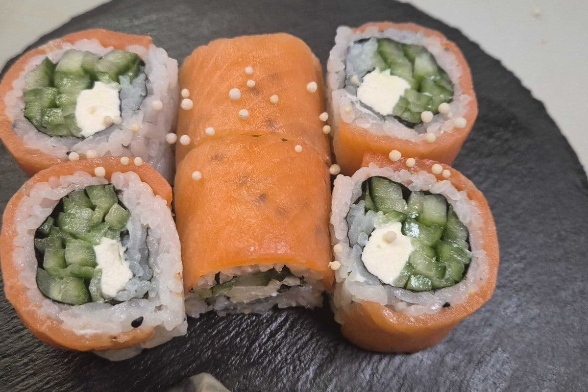 Philadelphia Roll (6pcs)