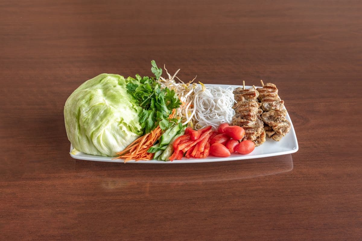 Traditional-Style Pun Lettuce Wraps (4 pcs)