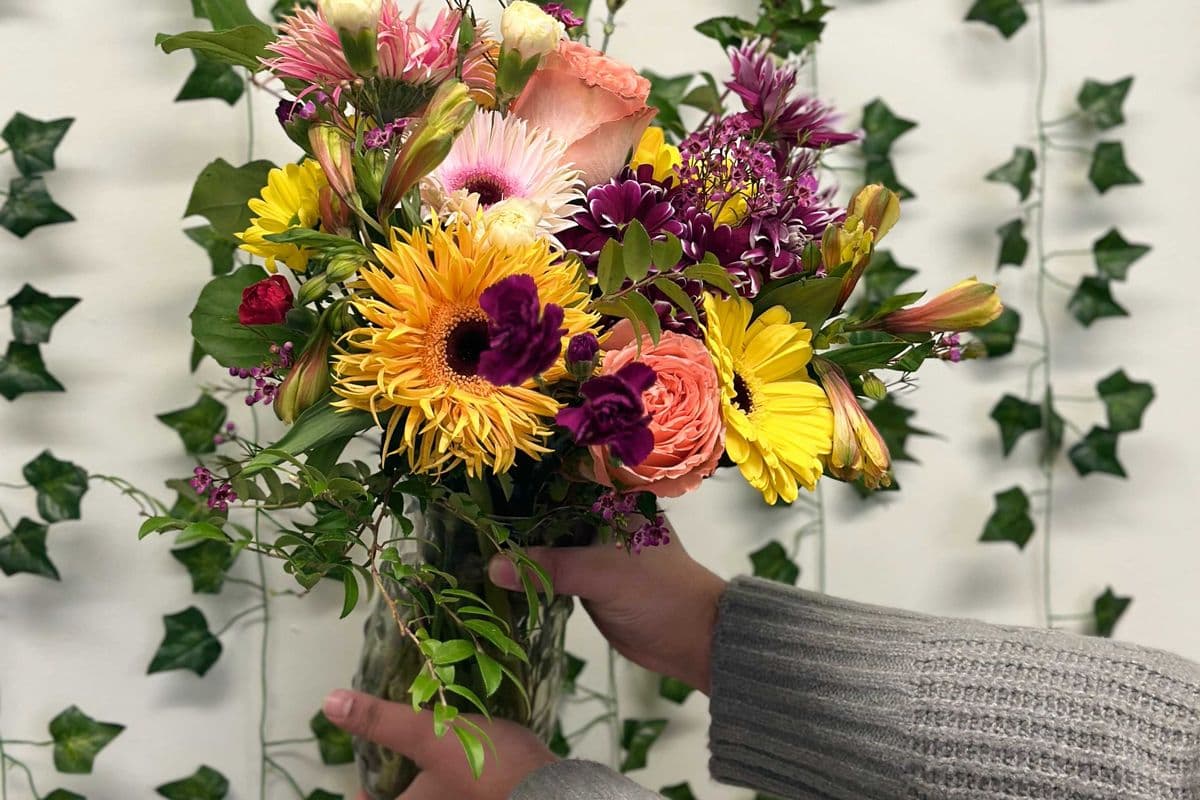 Large Vase Arrangement (large)