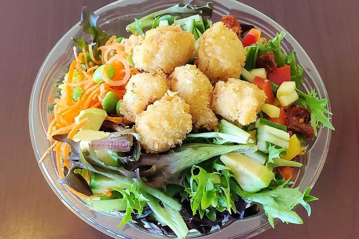Bol poké au poulet tempura