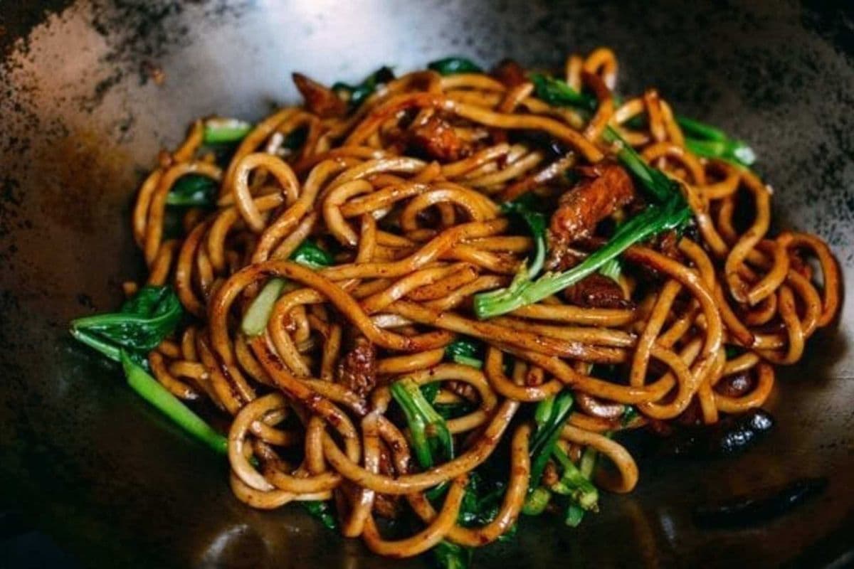 102. Thick Shanghai Noodles with Your Choice of Meat and Sauce