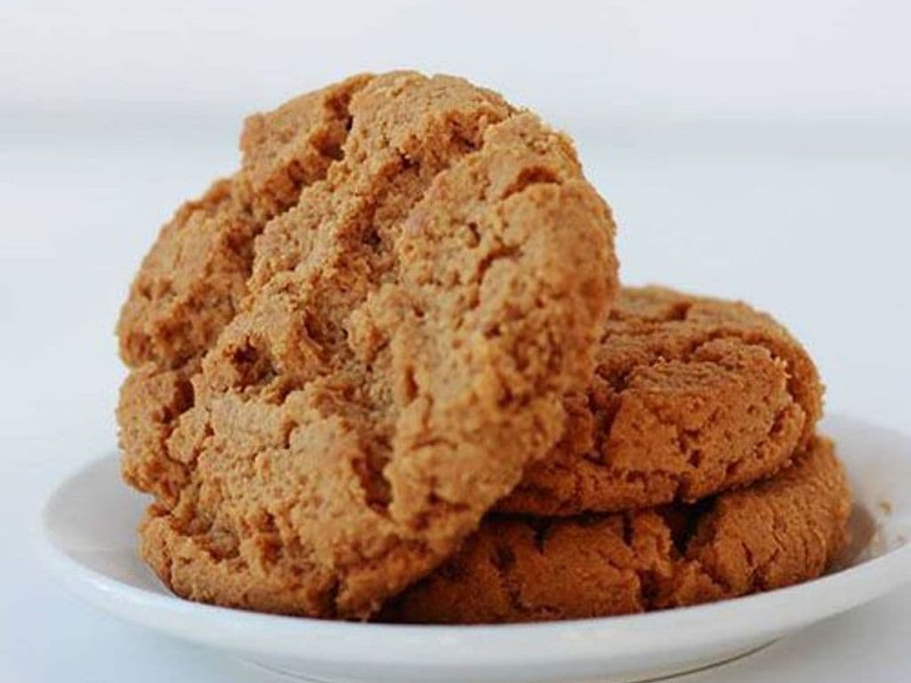 Cashew Cookie (2g protein, 0g fibre)