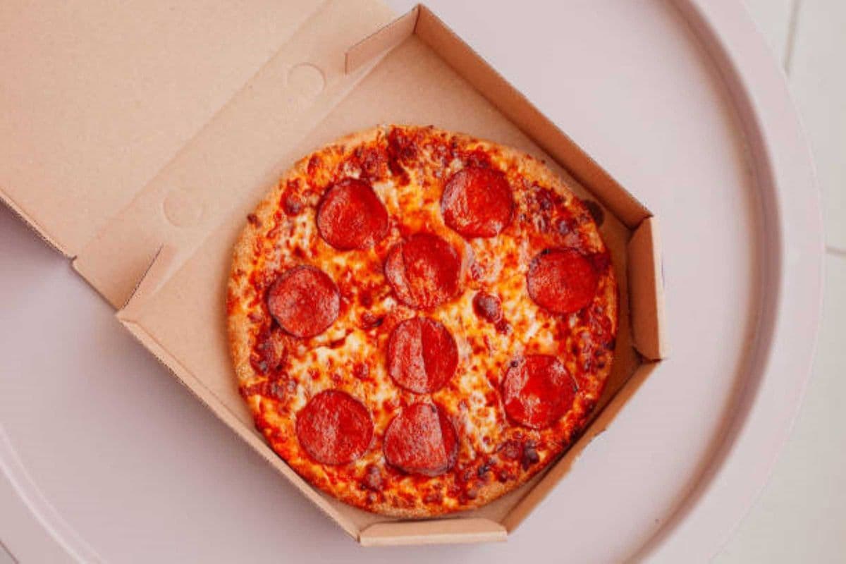 Pepperoni Pizza (Regular)