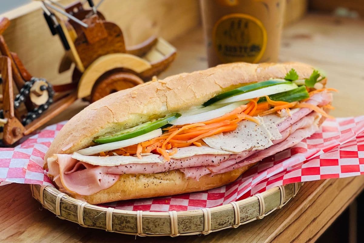 Assorted : Turkey, Ham & Pork Sausage