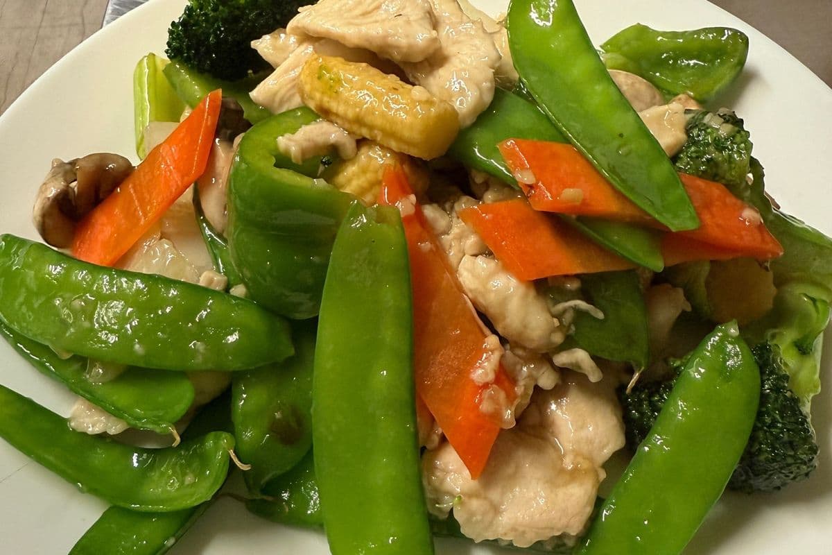 68. Chicken with Snow Peas and Vegetables