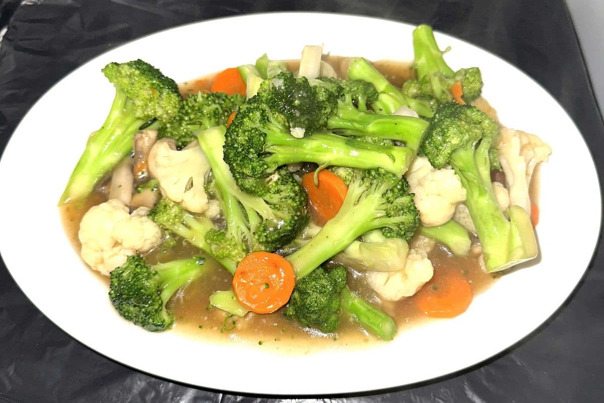 116. Pan Fried Mixed Vegetables (Carrots, Broccoli, Cauliflower, Baby Corn and Mushrooms)