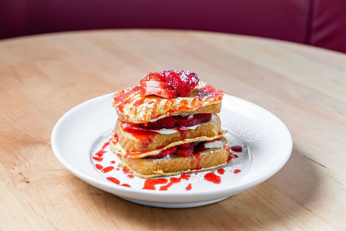 Strawberries and Cream Cheese French Toast (3 pcs)
