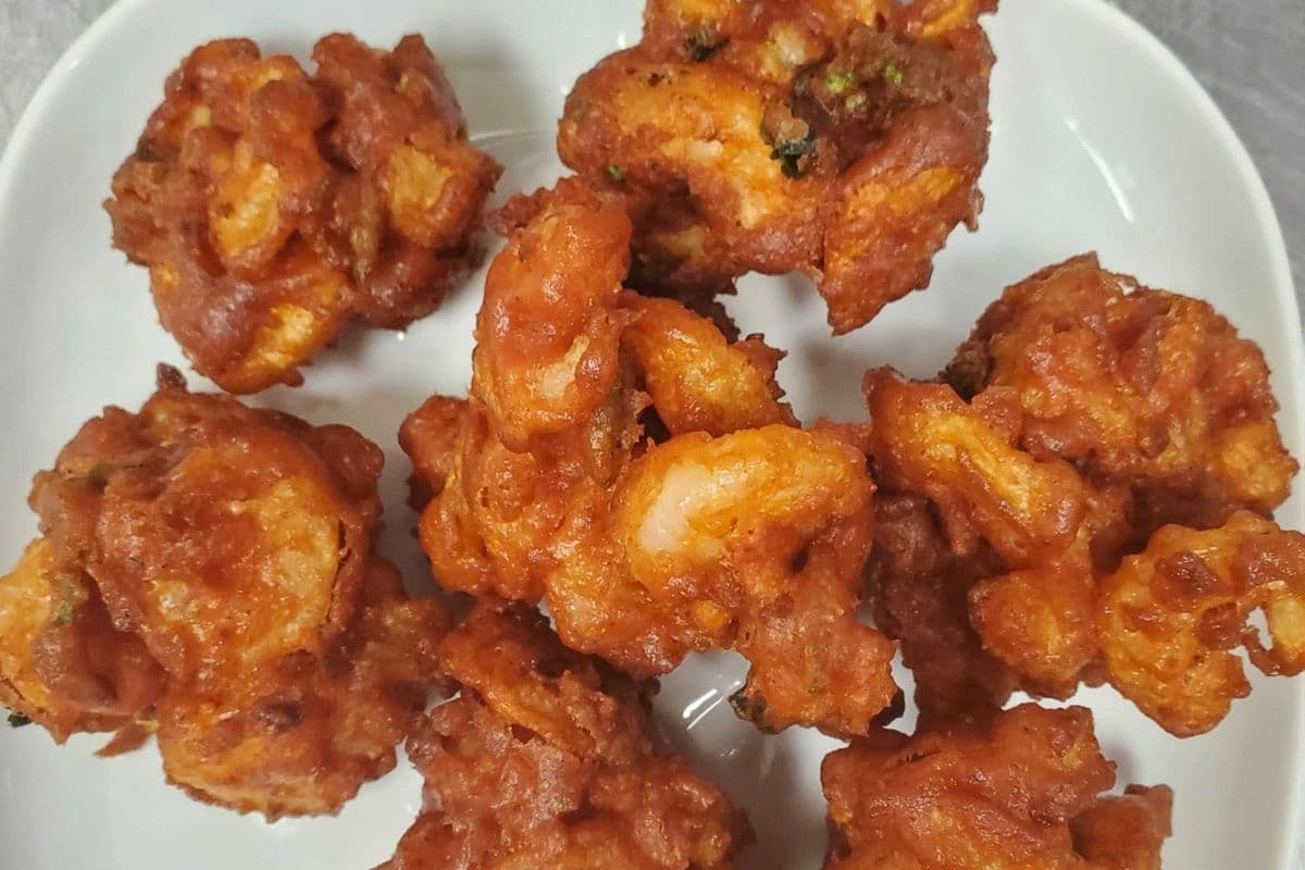 A12. Shrimp Pakoras (10 pcs)