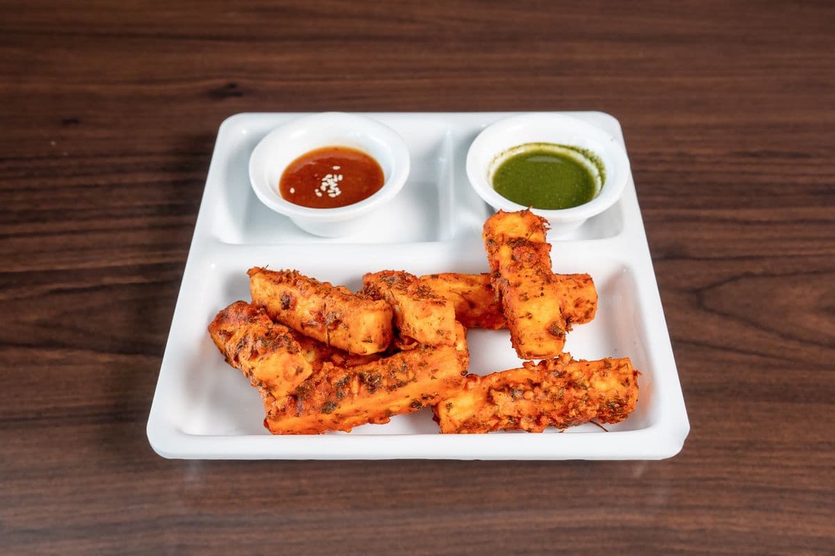 Crispy Paneer Fingers (8 pcs)