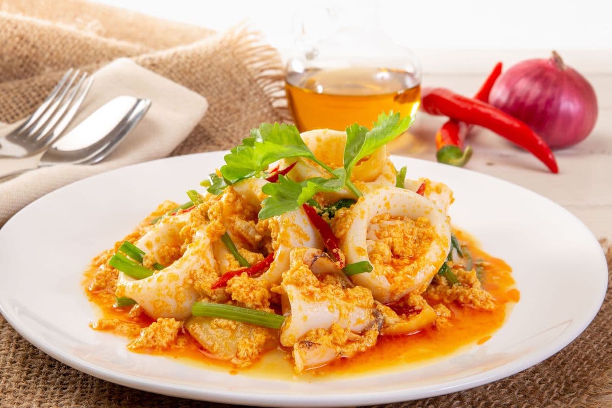 40. Pad Pong Ka Ree Stir-Fry(ผัดผงกระหรี่)