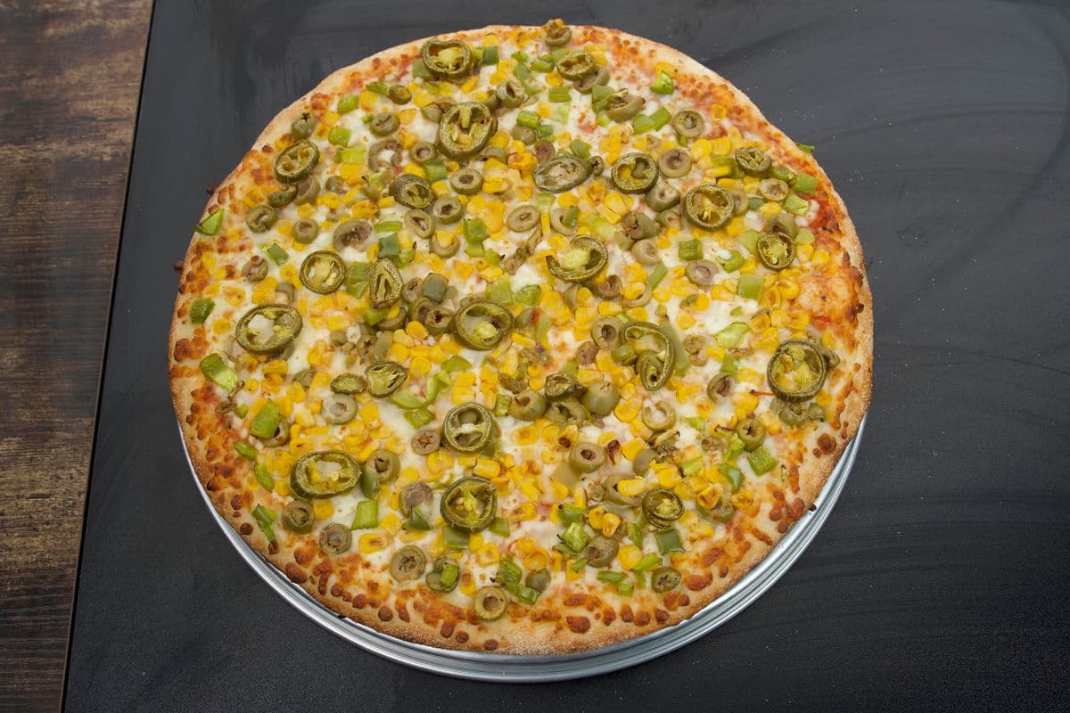 Satvik (Jain) Pizza (1 Pizza, 4 Toppings, 1 Dip, 1 Pop)