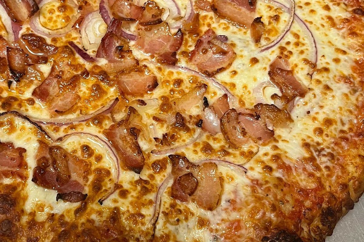 > 1 X Quebecoise 10" Pizza