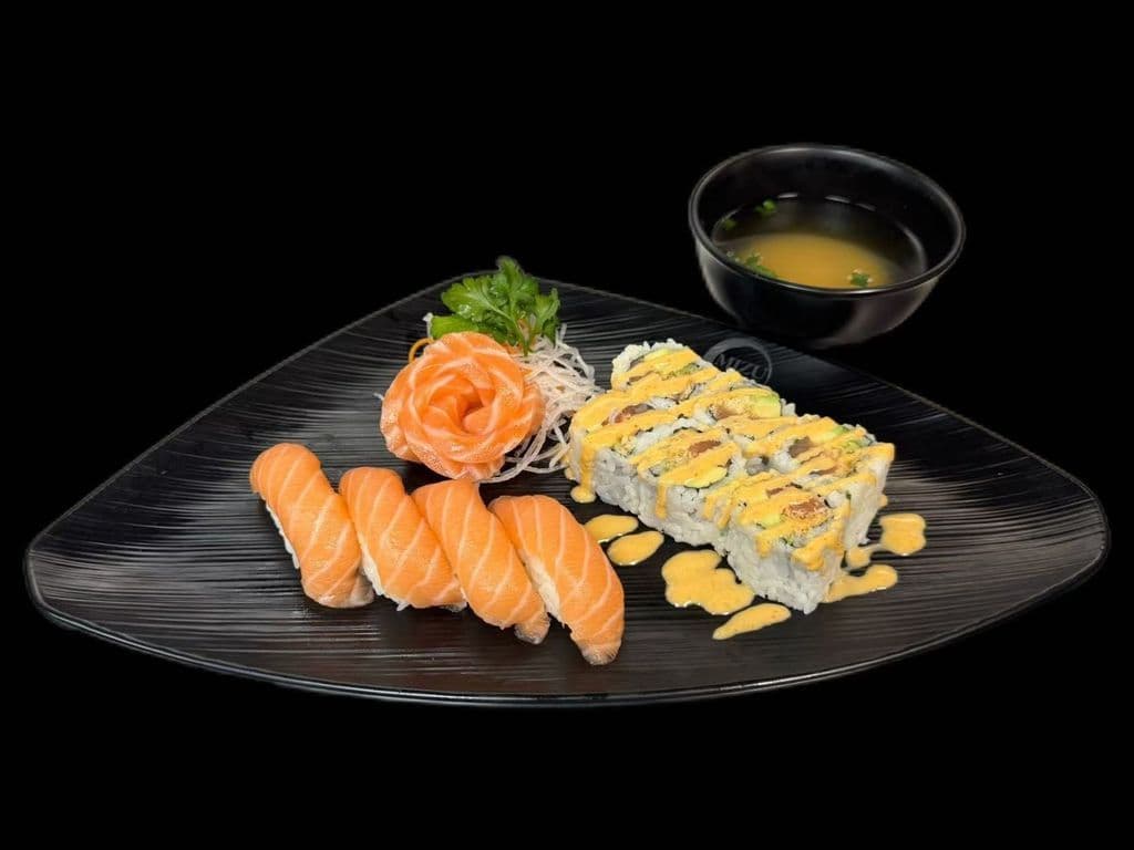 S3. Spicy Salmon Lover Combo