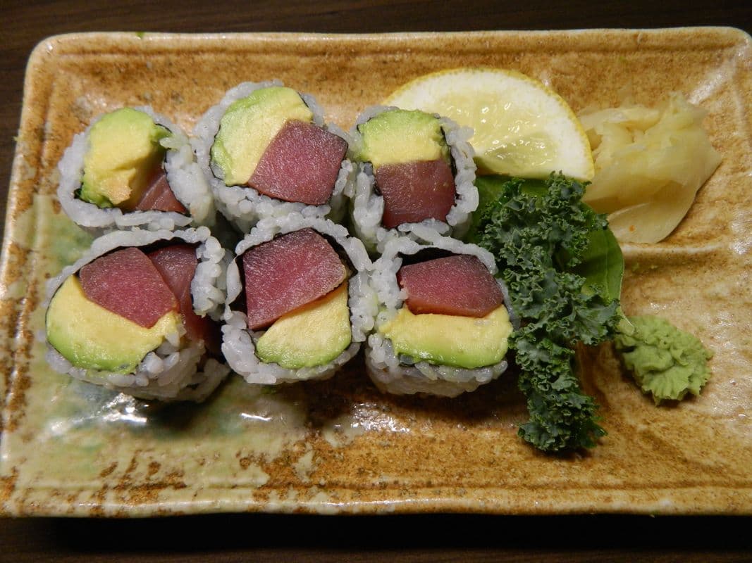 Tuna & Avocado Roll