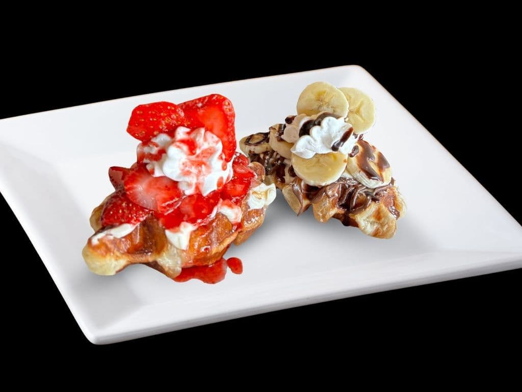 Strawberry & Nutella Mini Croffles