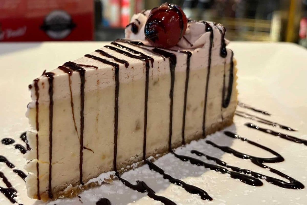 Banana Split Cheesecake