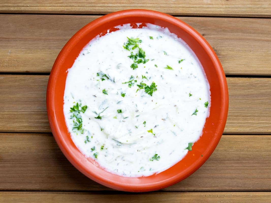 Cucumber and Yogurt Salad (L)