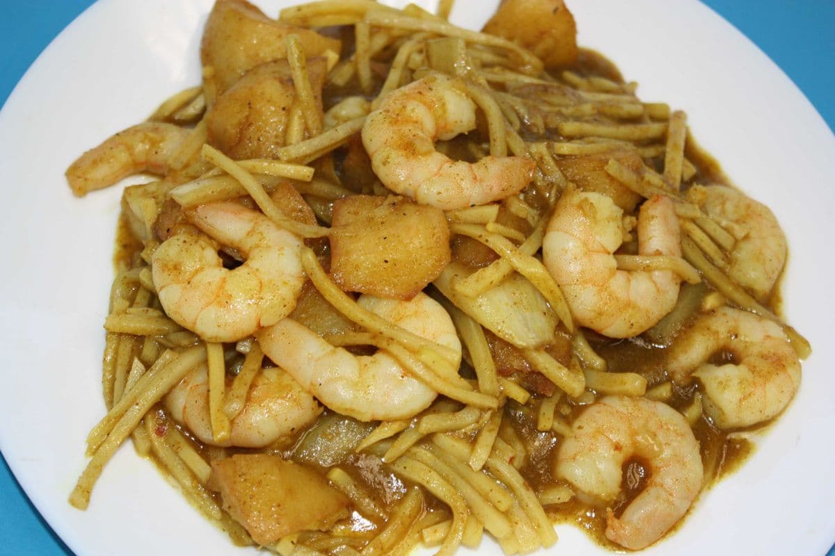 Curry Jumbo Shrimp with Onion