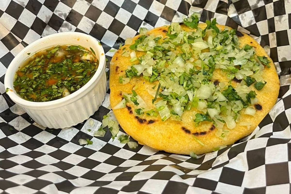 Birria Pupusa