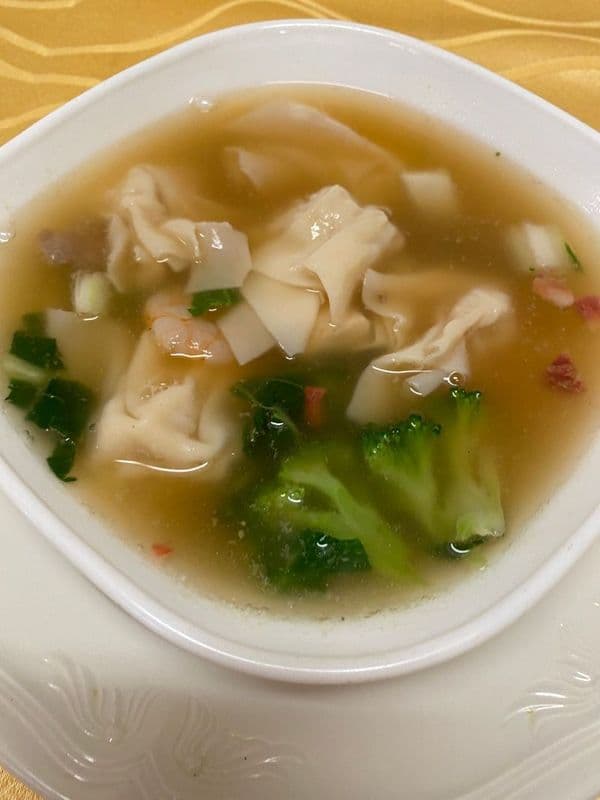 Golden Star Wonton Soup
