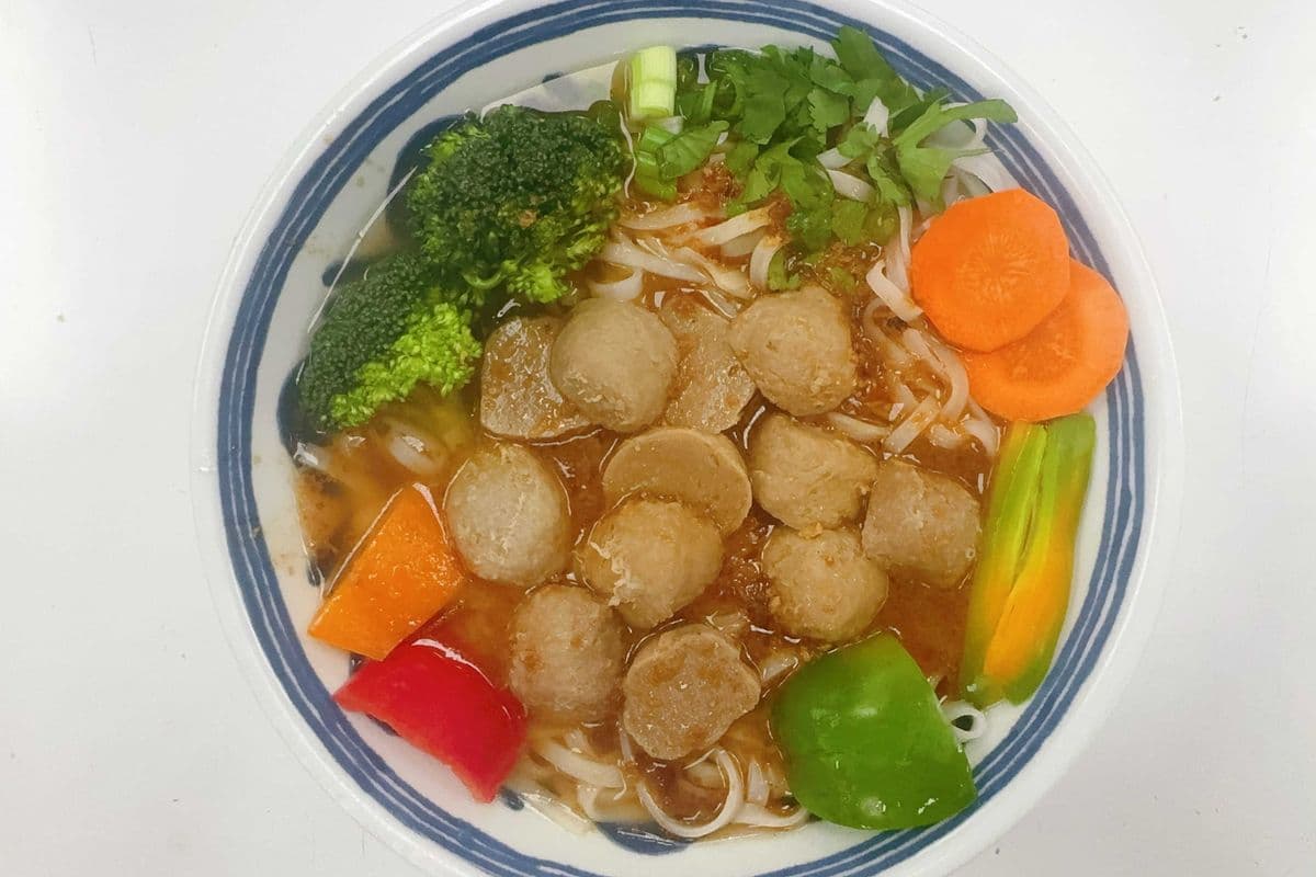 Satay Beef Ball Vermicelli Soup