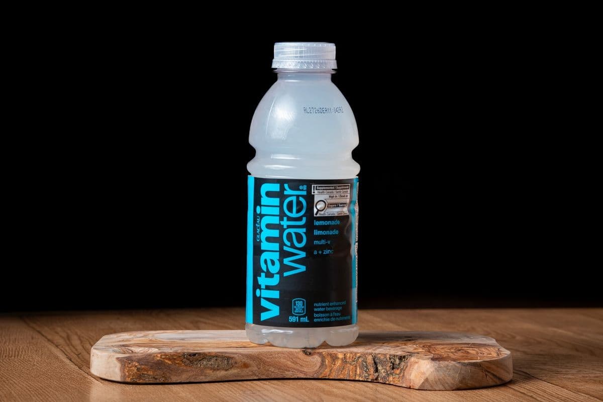 Vitamin Water Multi-V - Lemonade (591 ml)