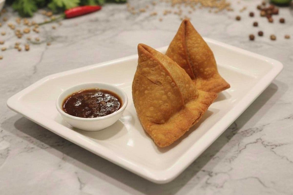 Vegetarian Samosa (2 pcs)