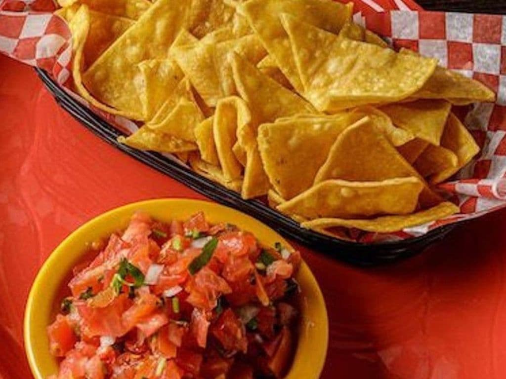 Chips And Pico De Gallo 