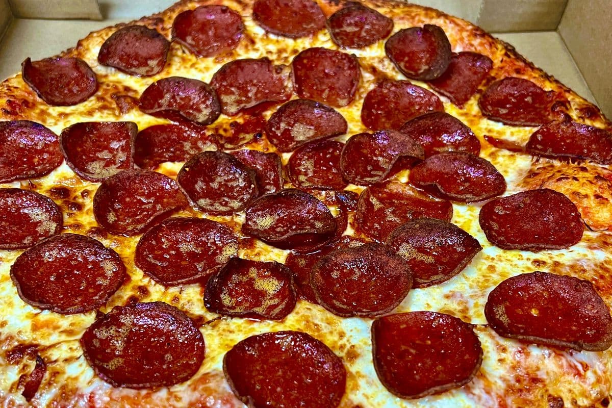 16" X-Large Halal Pepperoni Pizza