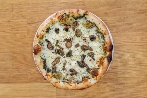 Pizza Al Pesto / Al Pesto Pizza