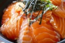 D2. Salmon Don 三文魚丼飯