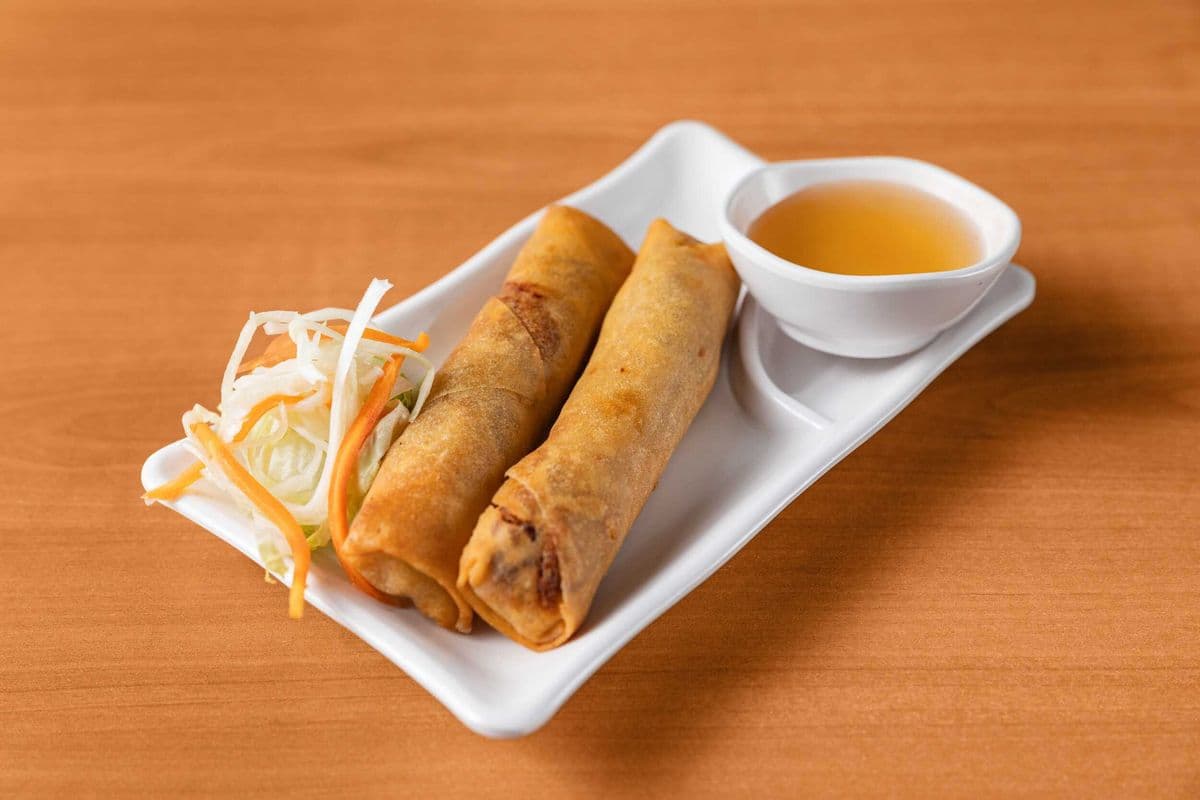 3. Rouleau impériaux (2 mcx) / Imperial Rolls (2 pcs)