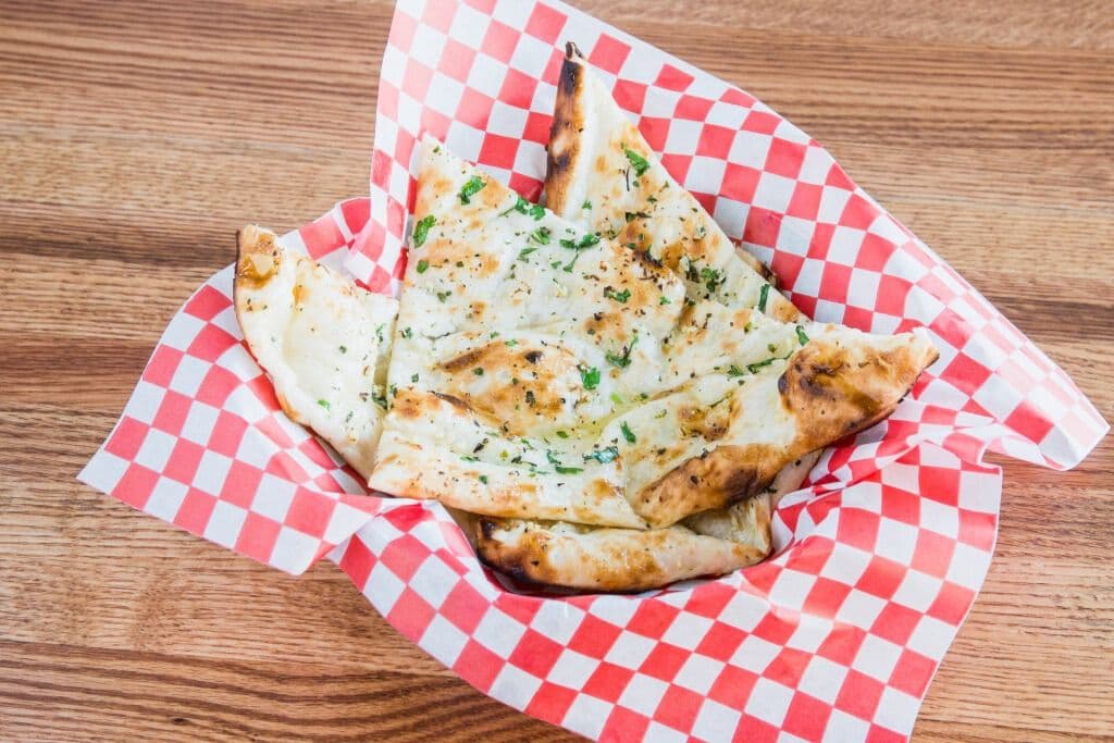 Garlic Naan (1 pc)